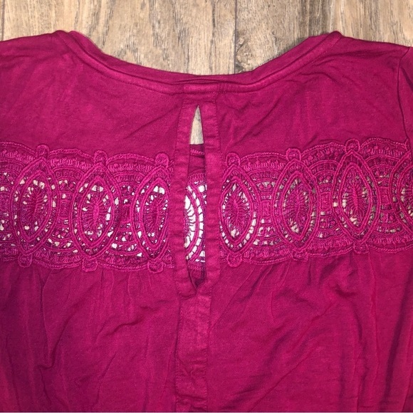 A Pea in the Pod Fuchsia Embroidered Short Sleeve Blouse Size Small - Picture 7 of 9